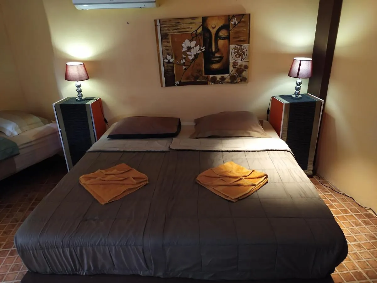 Guest house Relax Eco Life Center - Khao Lak Hotel