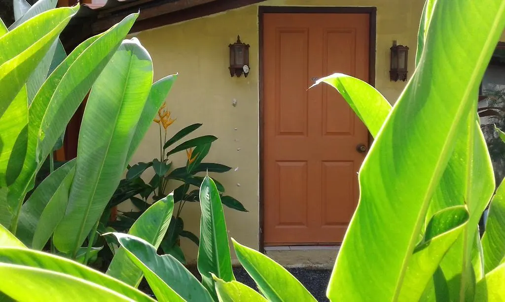 Relax Eco Life Center - Khao Lak Hotel Guest house